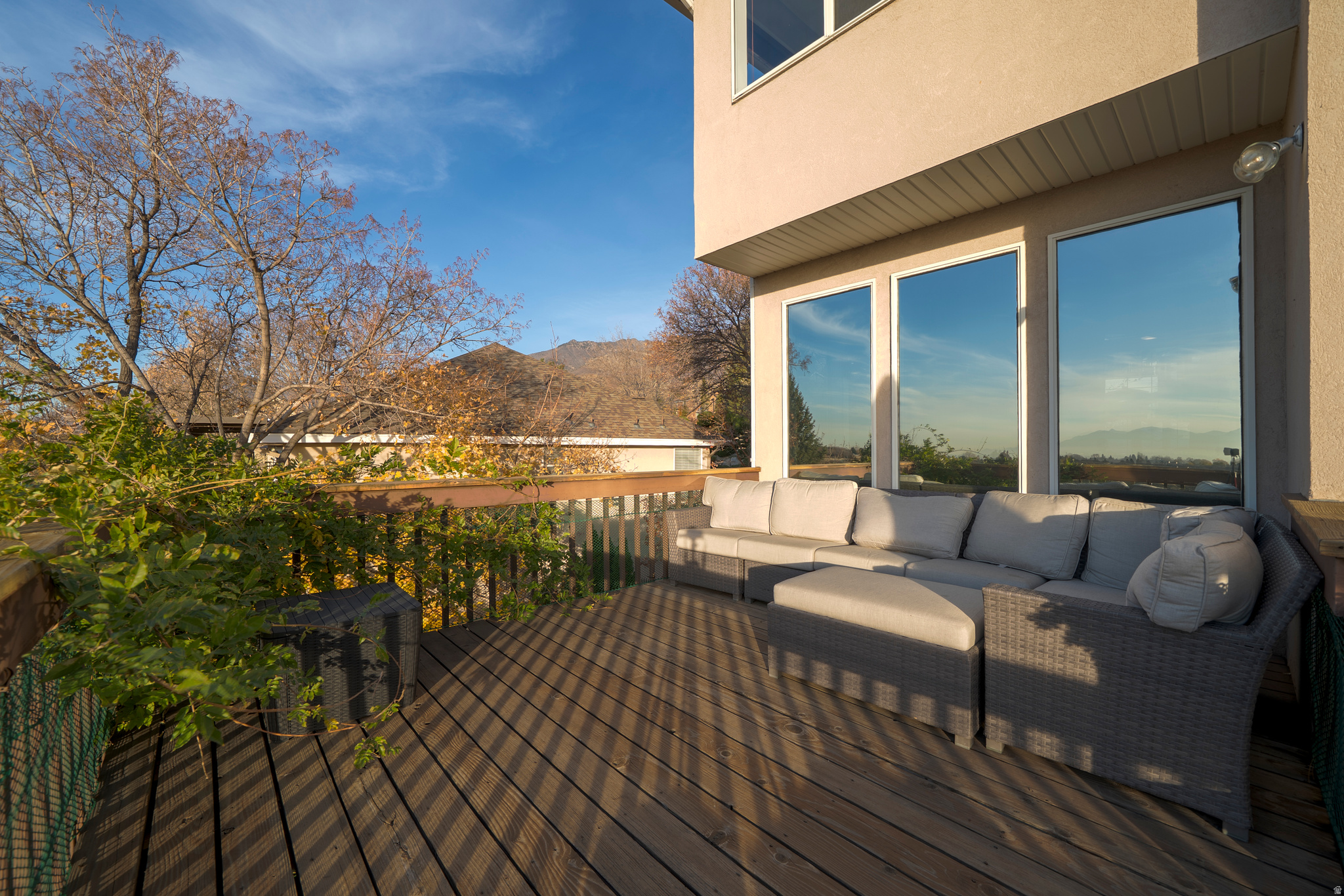 MAJESTIC CAN - Residential