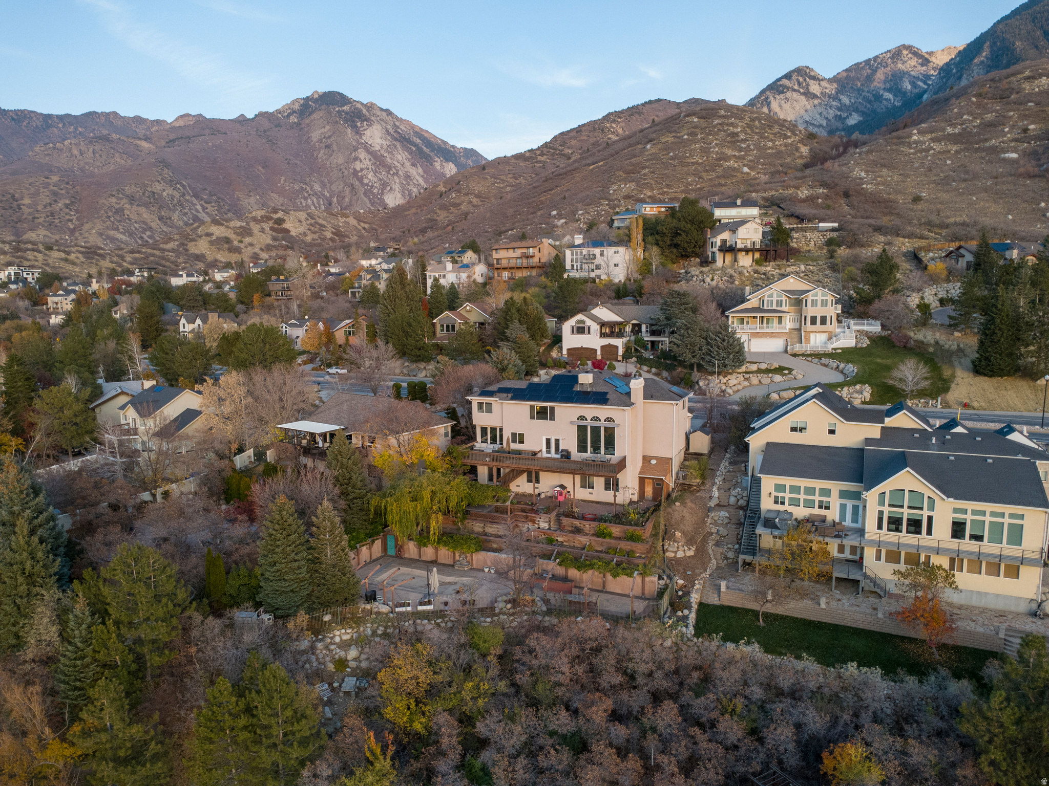 MAJESTIC CAN - Residential