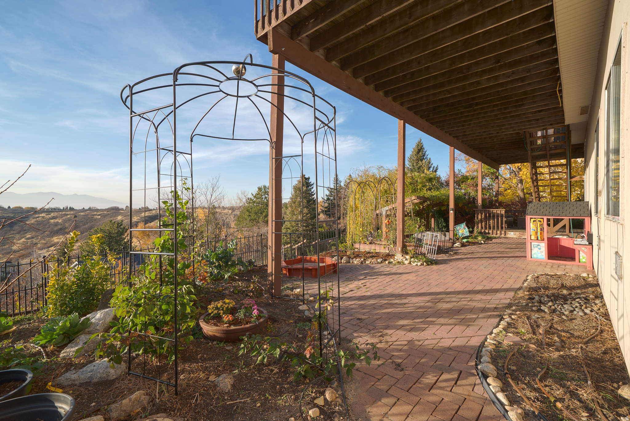 MAJESTIC CAN - Residential