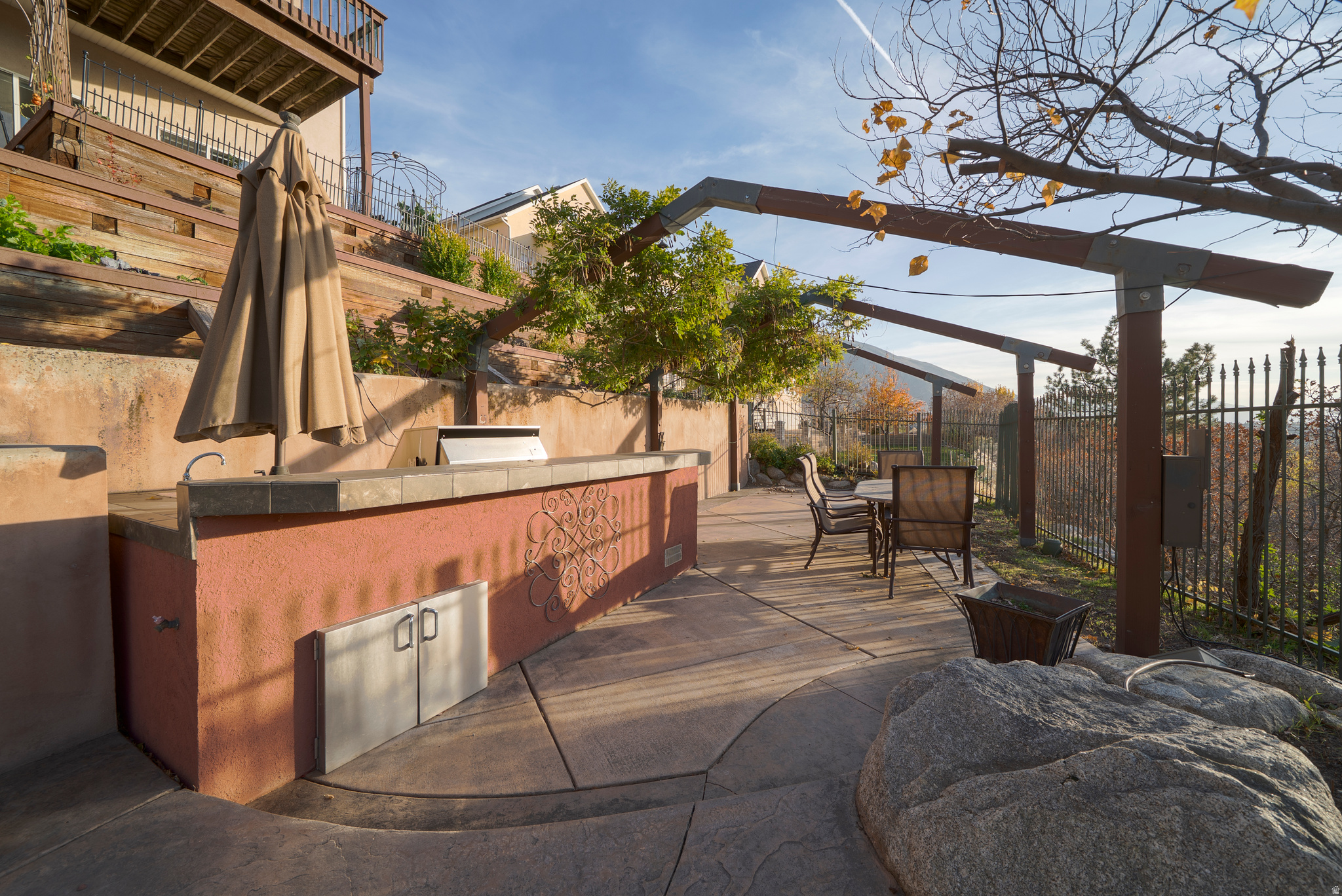 MAJESTIC CAN - Residential