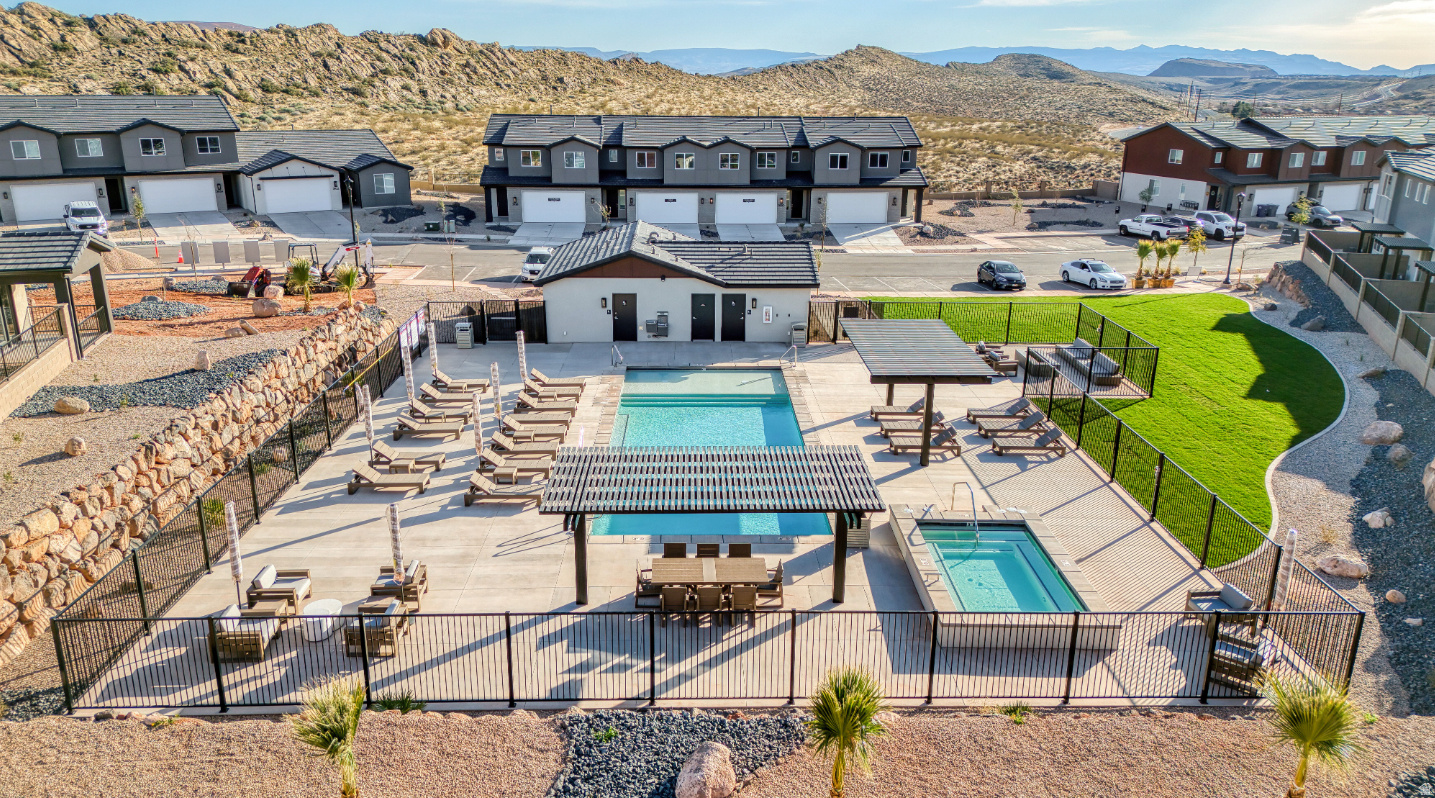 RISE AT CORAL CANYON - Residential
