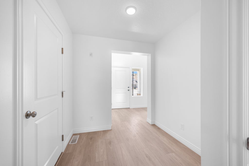Photo of 1503 S DEERBROOK RD Rd #SR 255, Santaquin, UT 84655 (MLS # 2184310)