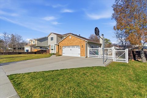 Tiny photo for 1481 E NOELLE RD S, Sandy, UT 84092 (MLS # 2125874)