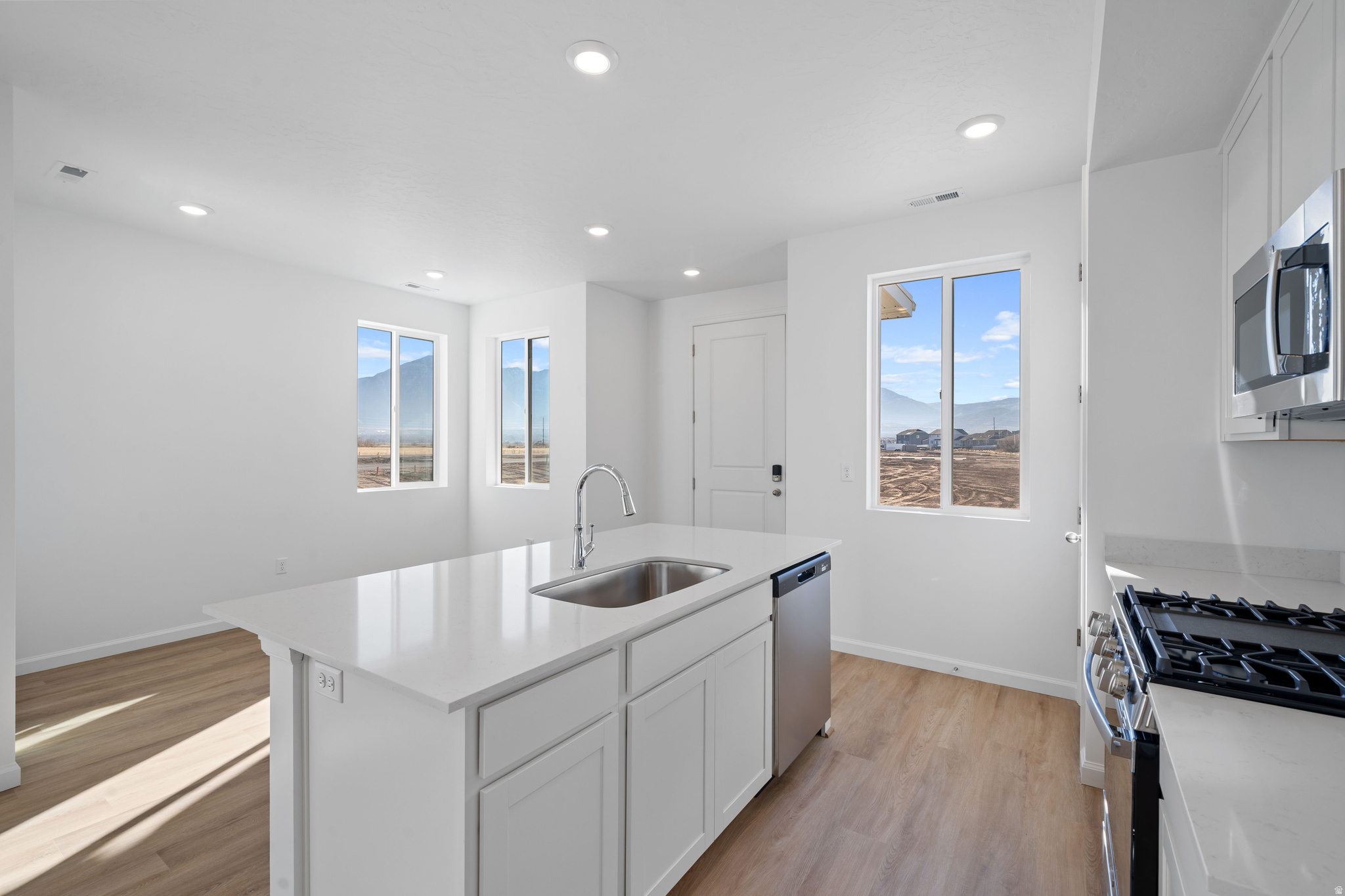 VILLAGES AT ARROWHEAD PARK - Residential
