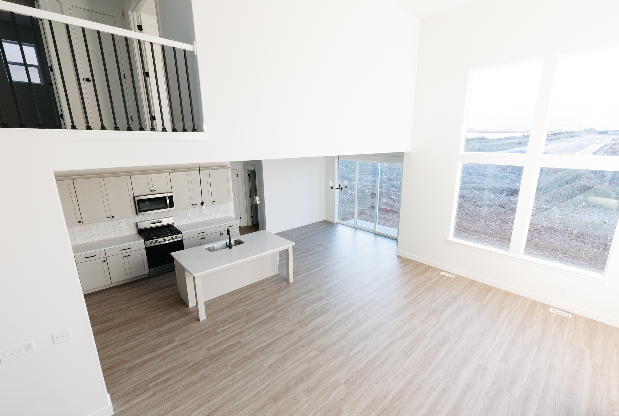 MT. RAINIER - Residential