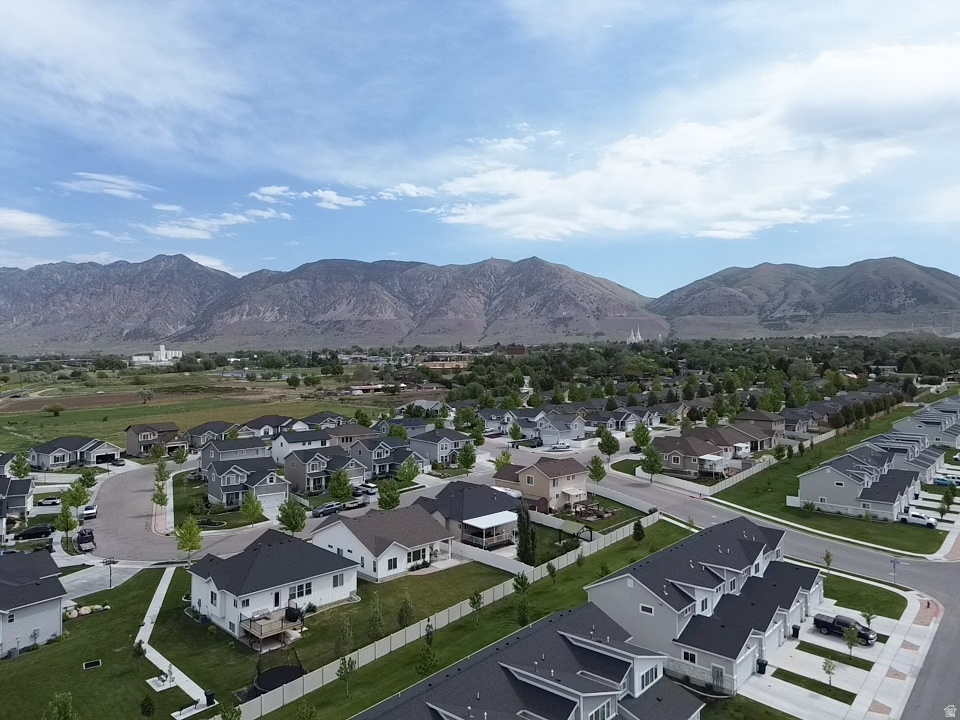 GLEN HOLLOW - Residential