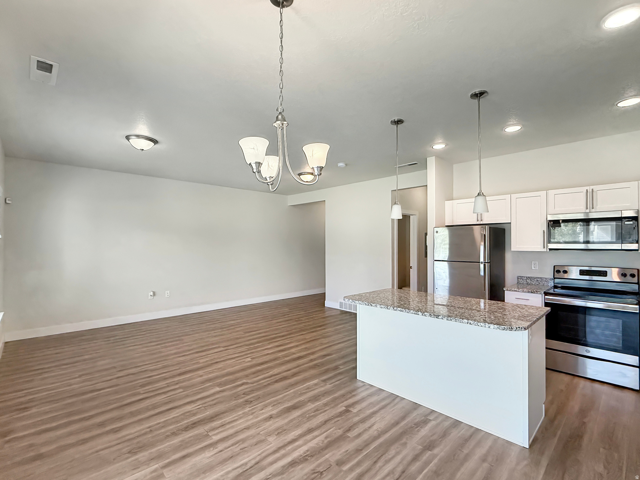 GLEN HOLLOW - Residential
