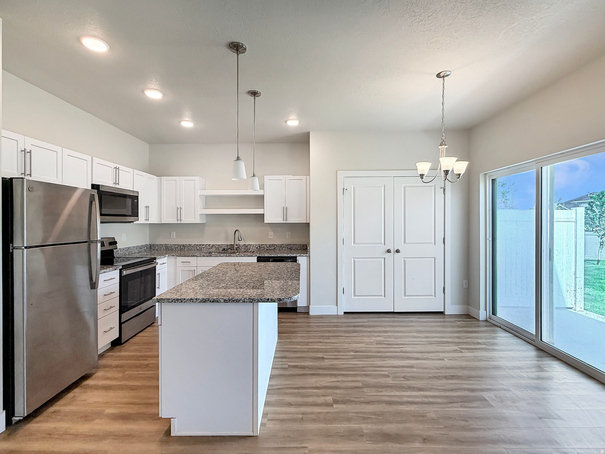 GLEN HOLLOW - Residential