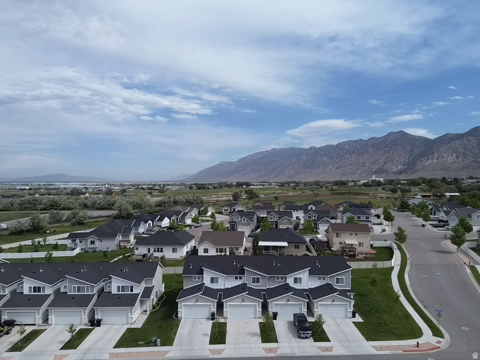 GLEN HOLLOW - Residential