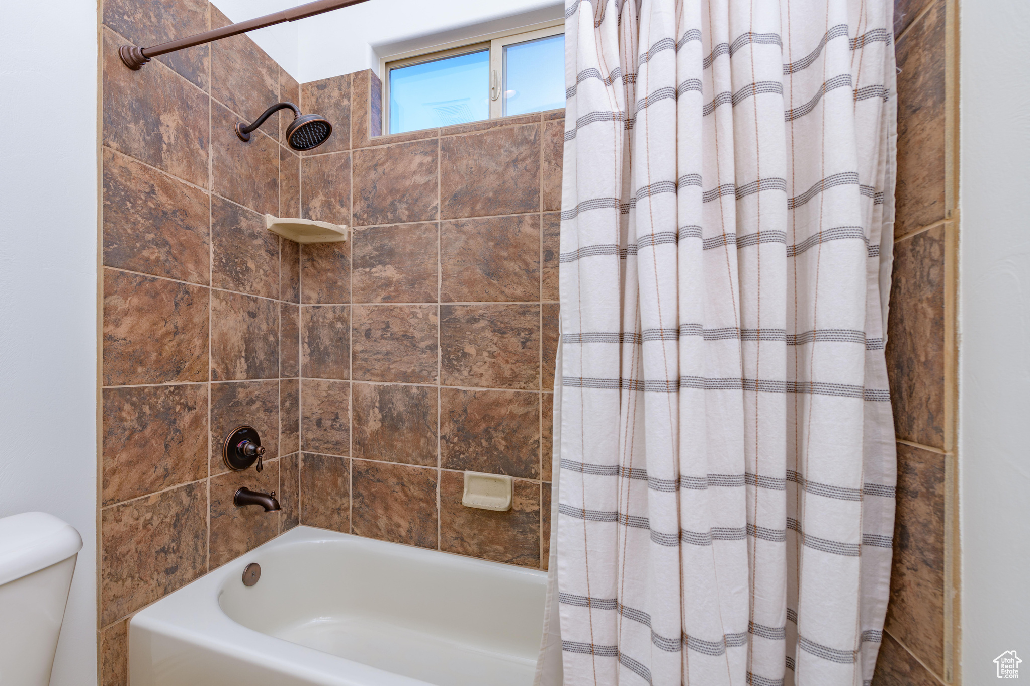 POINTE AT SUNBROOK 1 - Residential