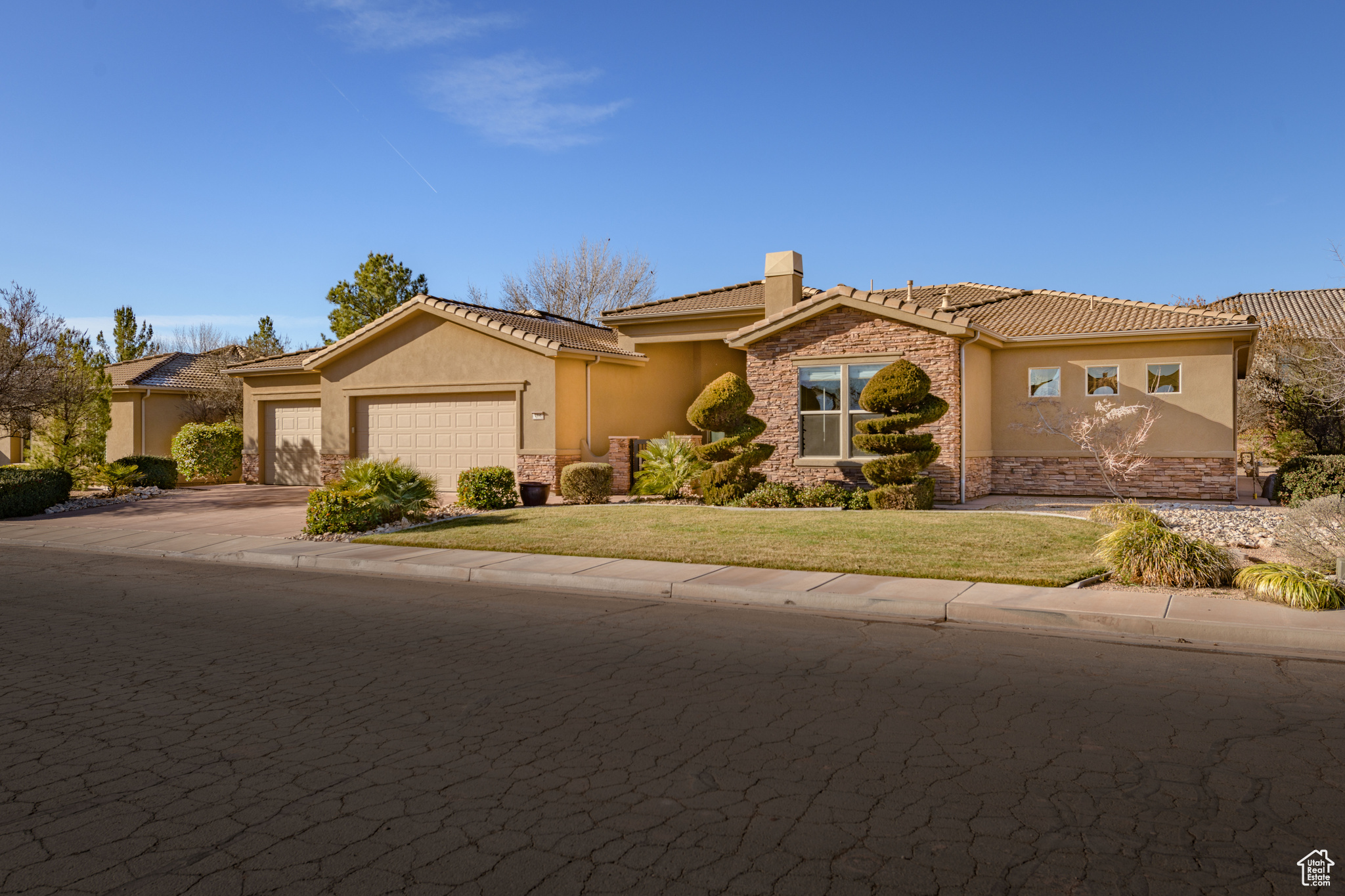 POINTE AT SUNBROOK 1 - Residential