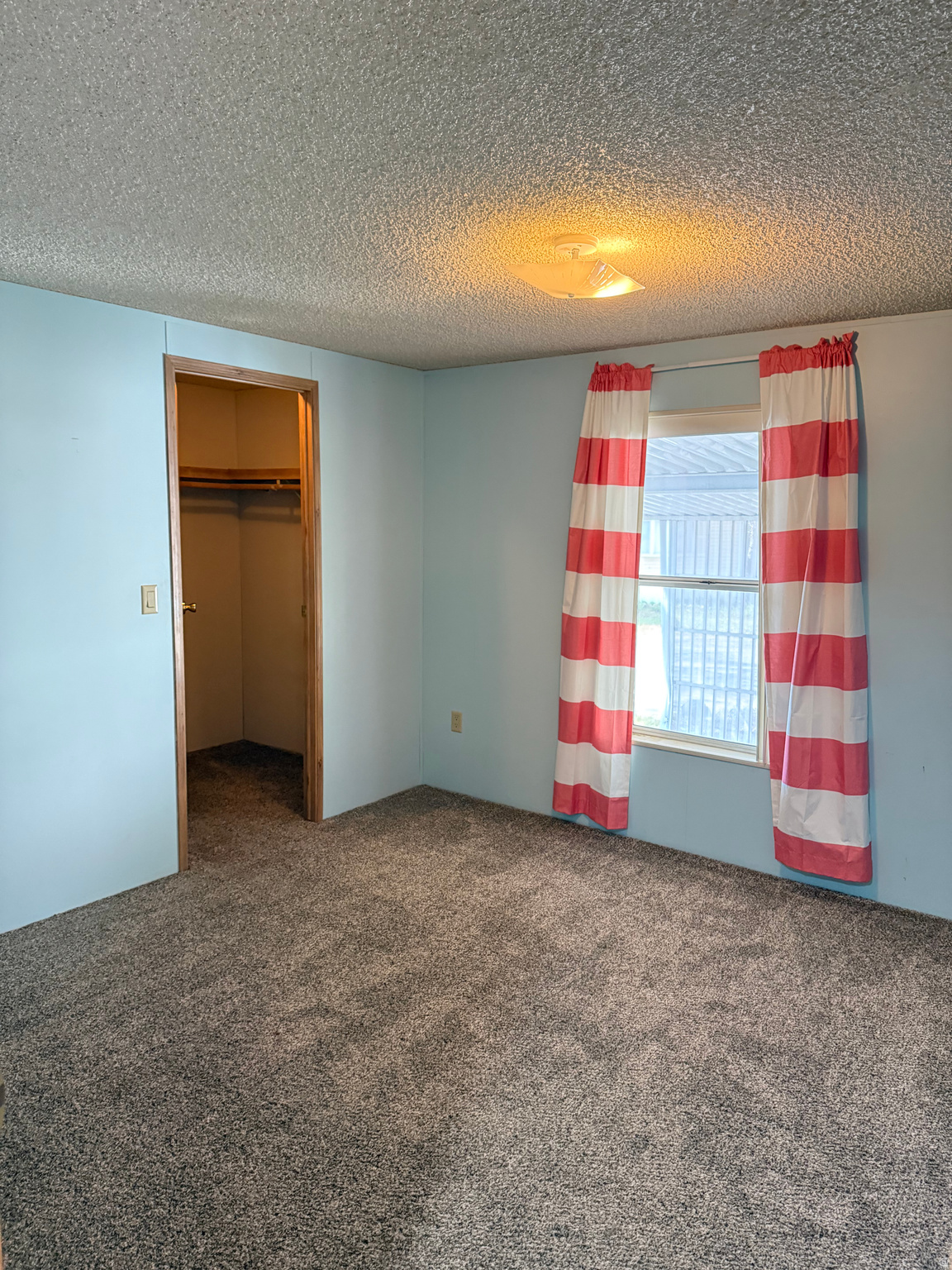 RIDGEWOOD ESTATES - Residential