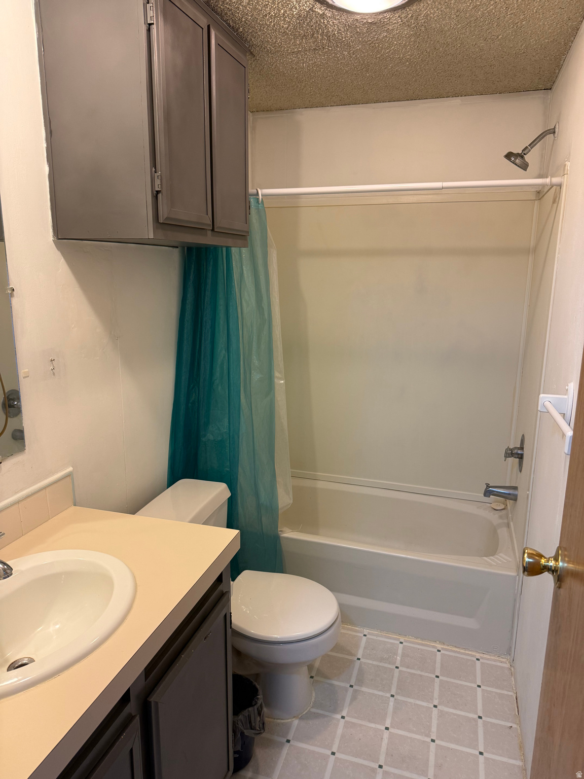 RIDGEWOOD ESTATES - Residential