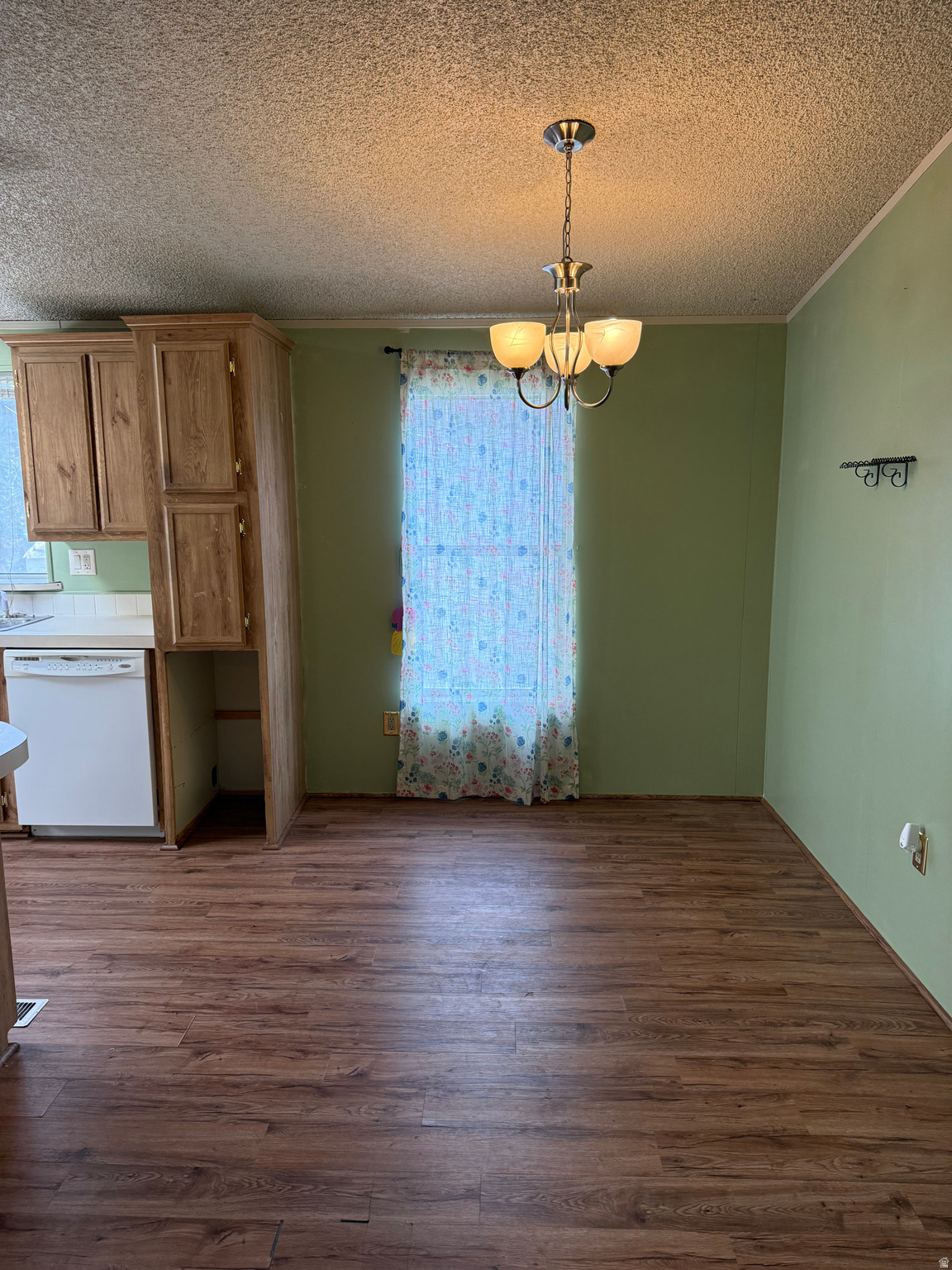 RIDGEWOOD ESTATES - Residential