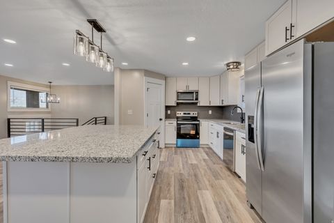 Tiny photo for 373 S EASTOAKS DR, Fruit Heights, UT 84037 (MLS # 2139526)