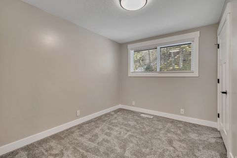 Tiny photo for 373 S EASTOAKS DR, Fruit Heights, UT 84037 (MLS # 2139526)