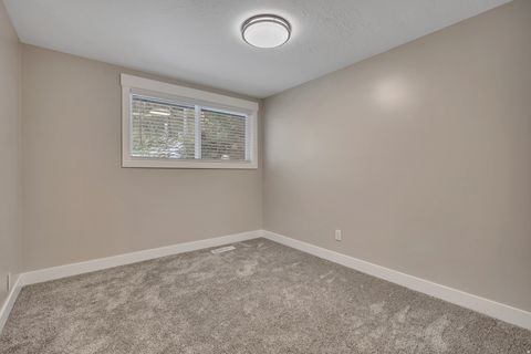 Tiny photo for 373 S EASTOAKS DR, Fruit Heights, UT 84037 (MLS # 2139526)