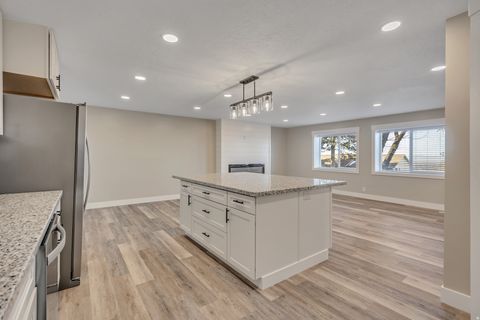 Tiny photo for 373 S EASTOAKS DR, Fruit Heights, UT 84037 (MLS # 2139526)