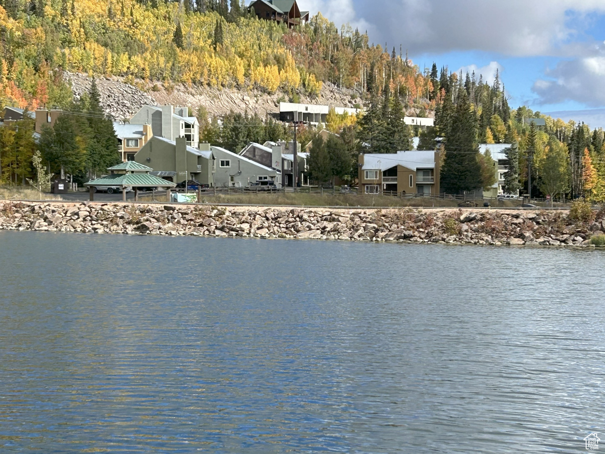 BRIAN HEAD VILLAGE - Residential