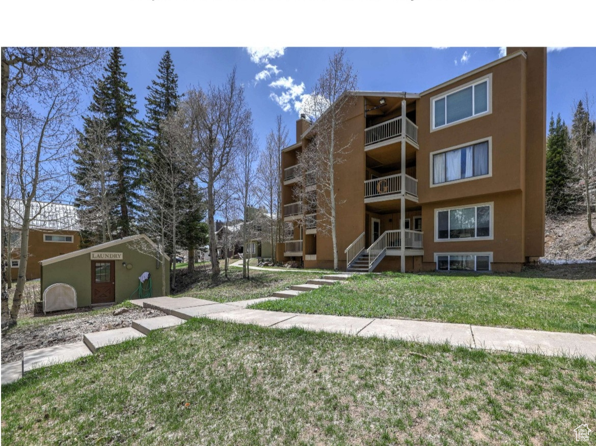 BRIAN HEAD VILLAGE - Residential