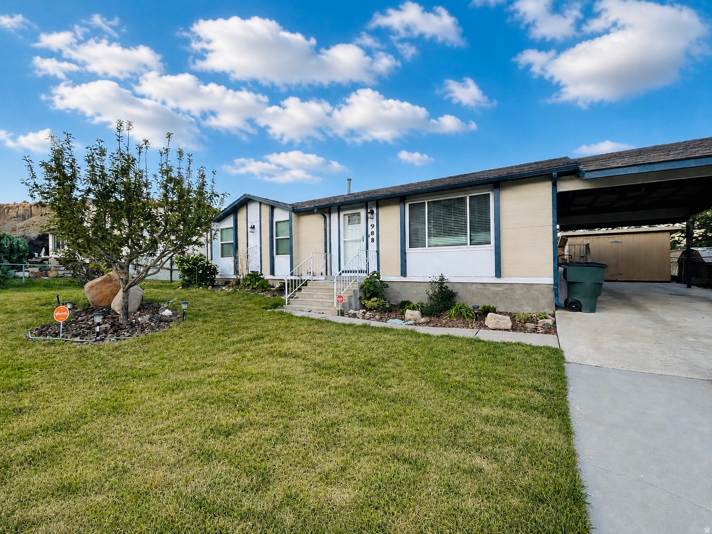 SUMMIT VIEW - Residential