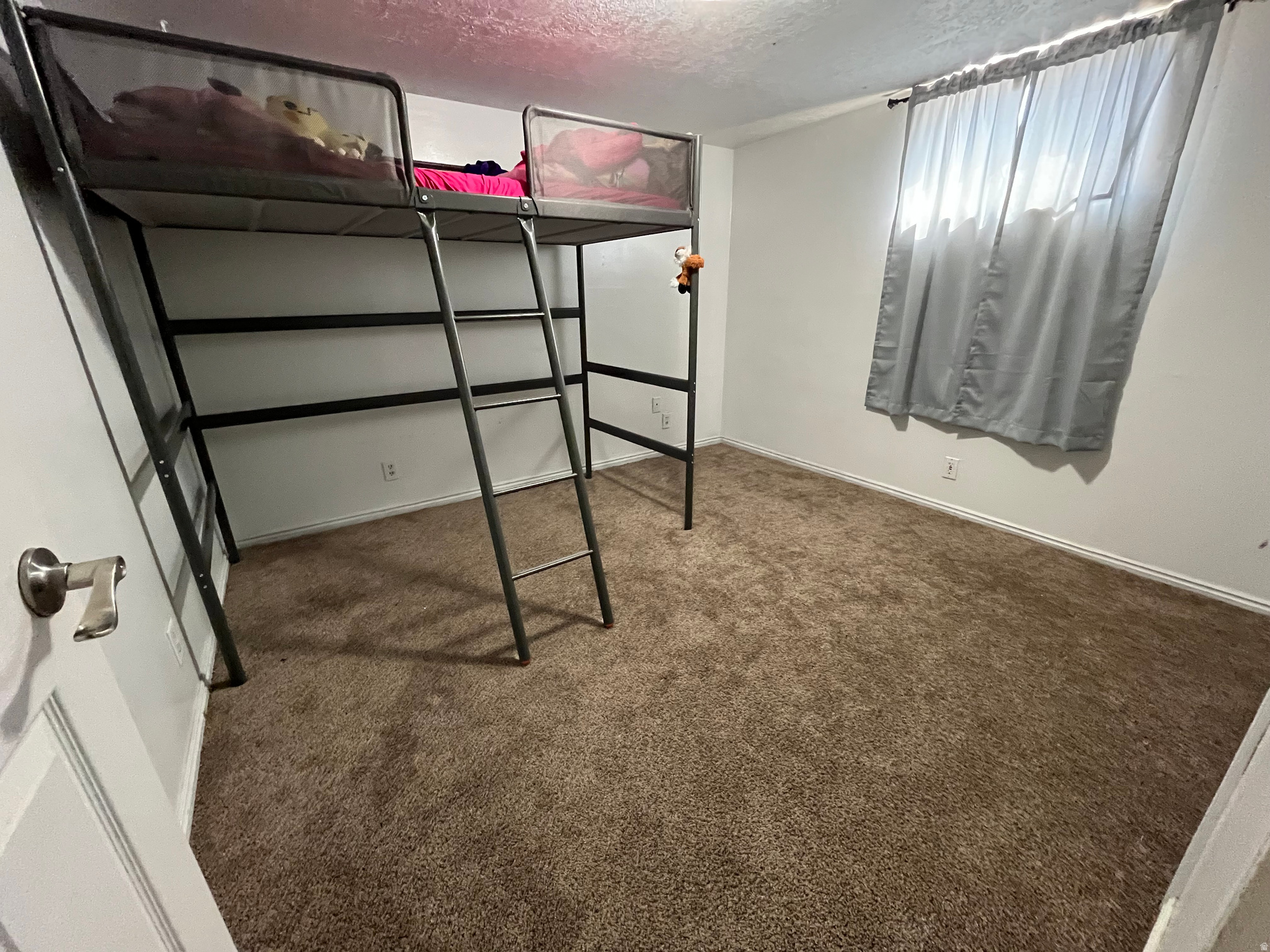 SUMMIT VIEW - Residential