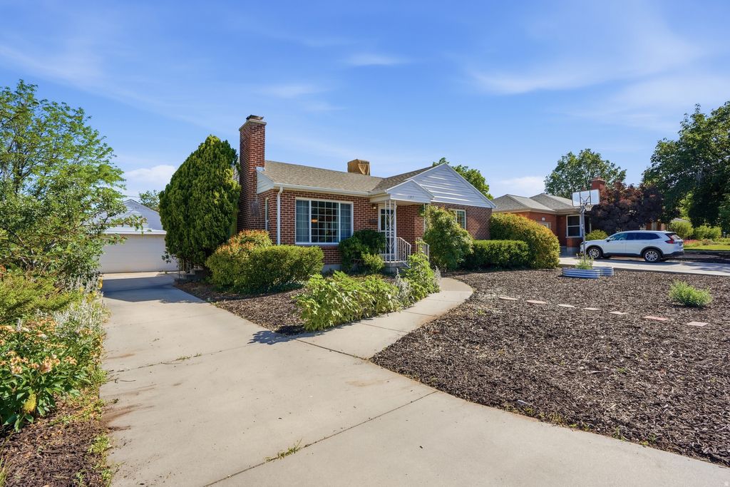 Photo of 1357 E BROOKSHIRE DR, Salt Lake City, UT 84106 (MLS # 2163275)
