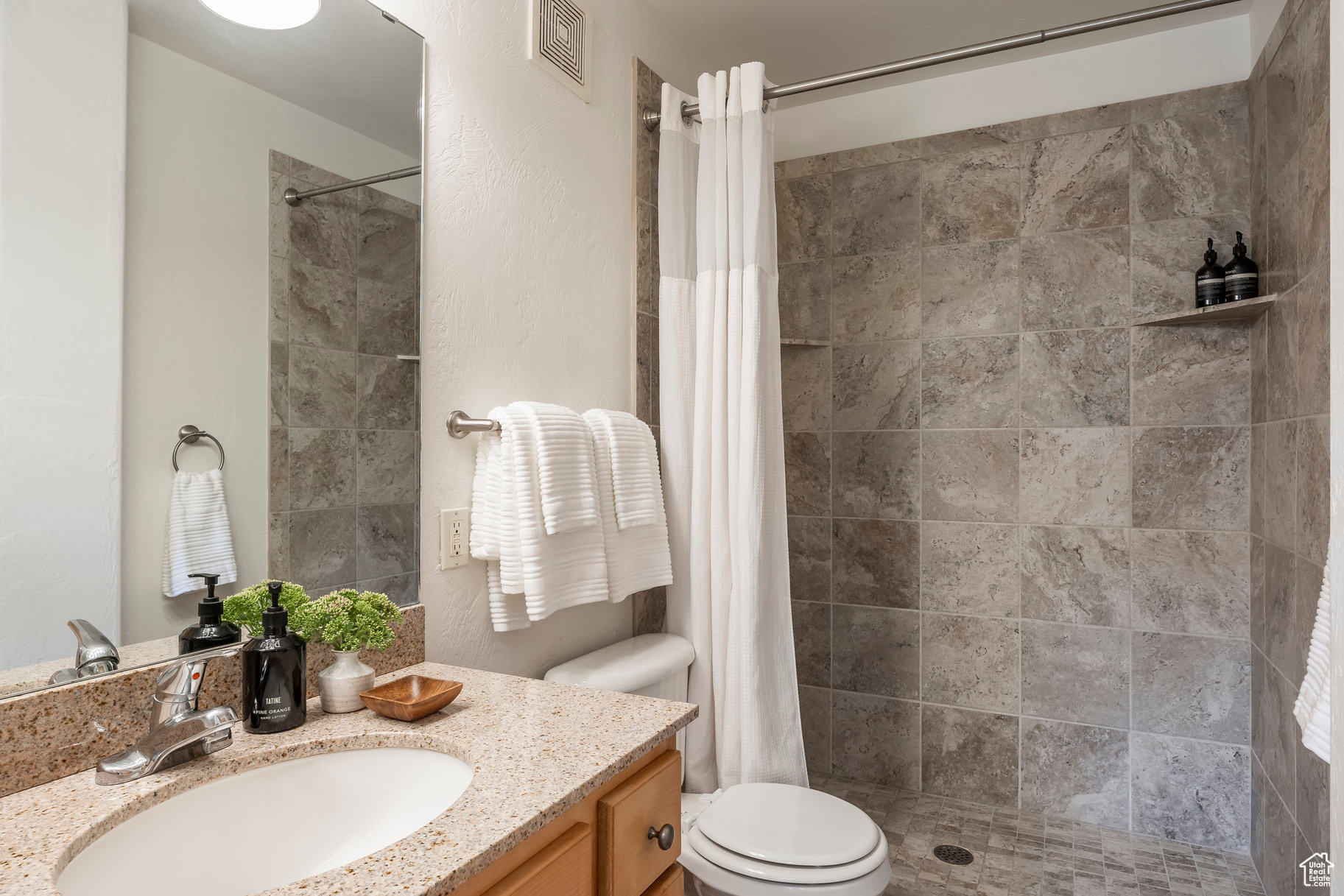 FOX POINT AT REDSTONE - Residential