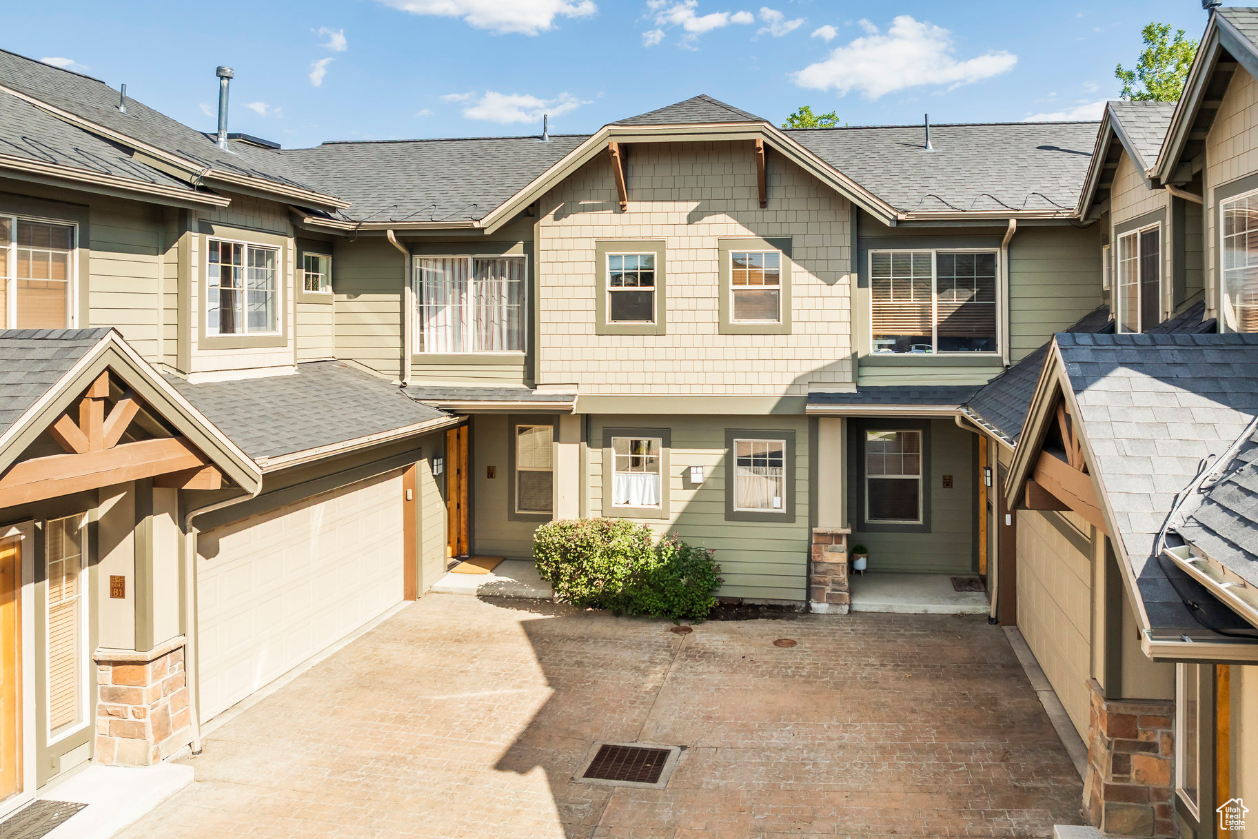 FOX POINT AT REDSTONE - Residential