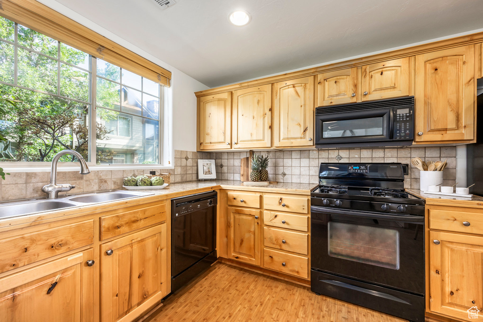 FOX POINT AT REDSTONE - Residential