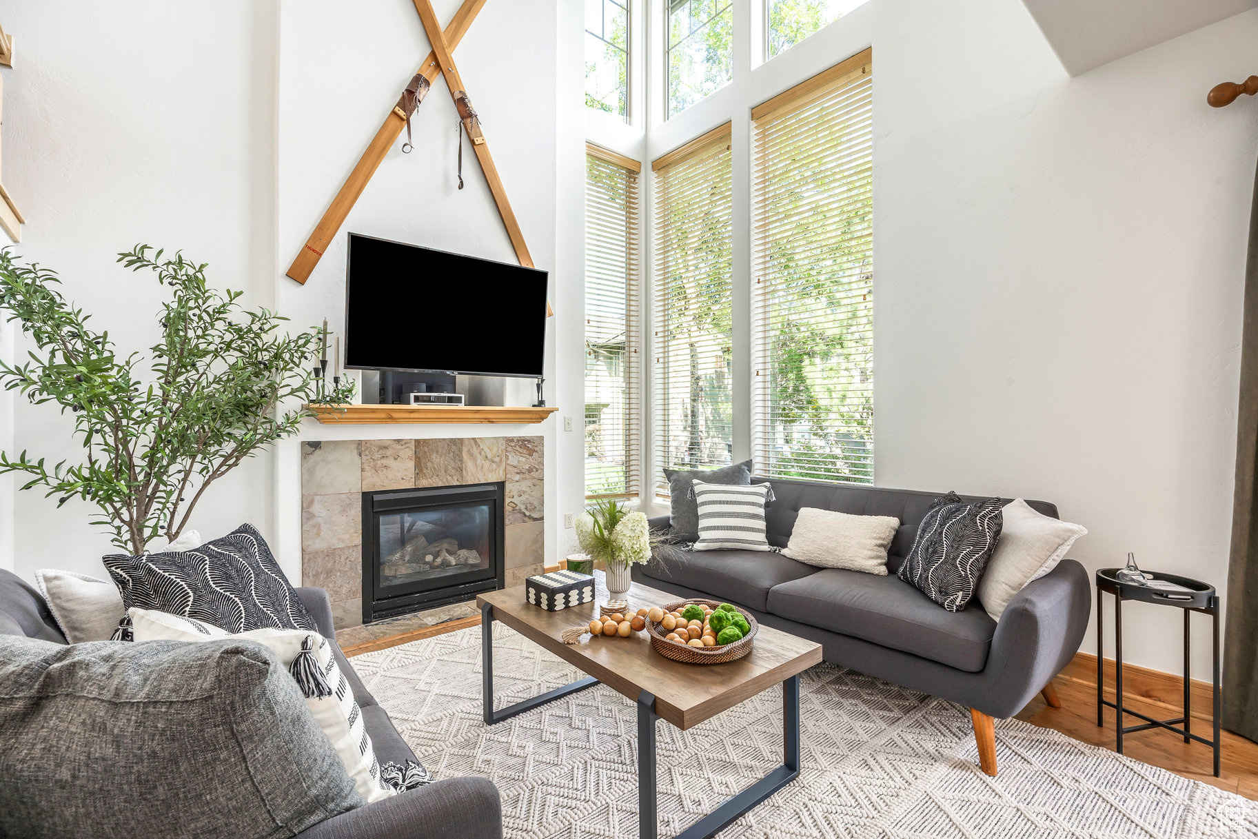 FOX POINT AT REDSTONE - Residential
