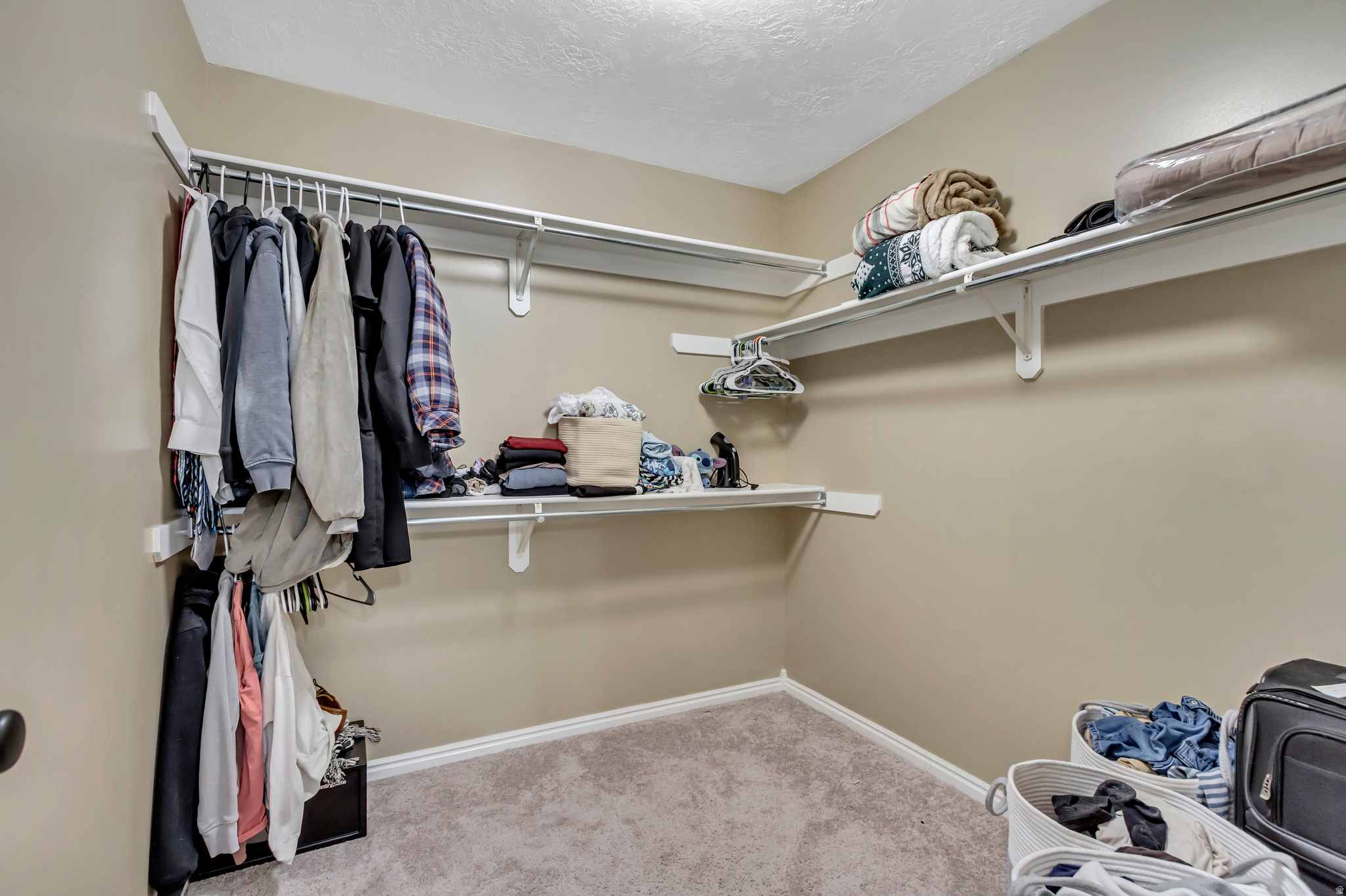 ASPEN VILLAGE - Residential