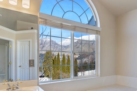 Tiny photo for 346 W 625 N, Lindon, UT 84042 (MLS # 2126858)