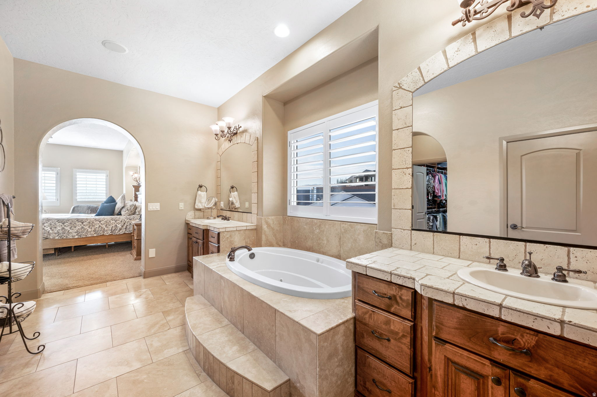 CASTLE ROCK - Residential