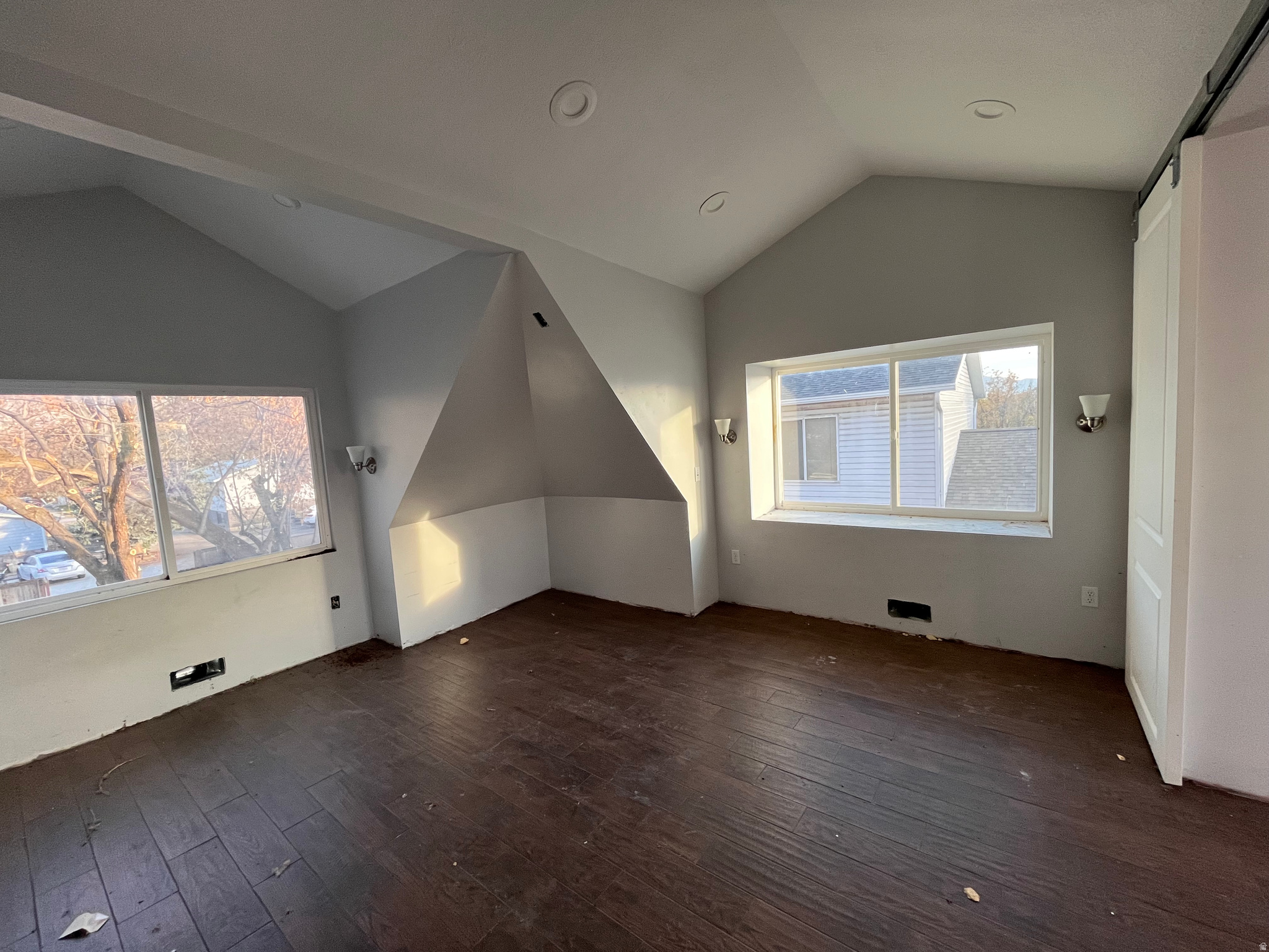 SOUTHSIDE ADDITION PROVOAREA 15 AC - Residential