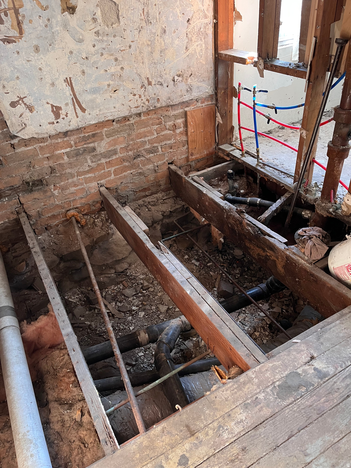 SOUTHSIDE ADDITION PROVOAREA 15 AC - Residential