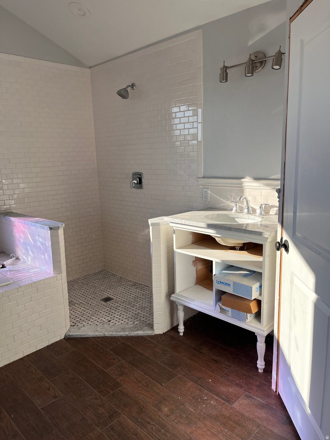 SOUTHSIDE ADDITION PROVOAREA 15 AC - Residential