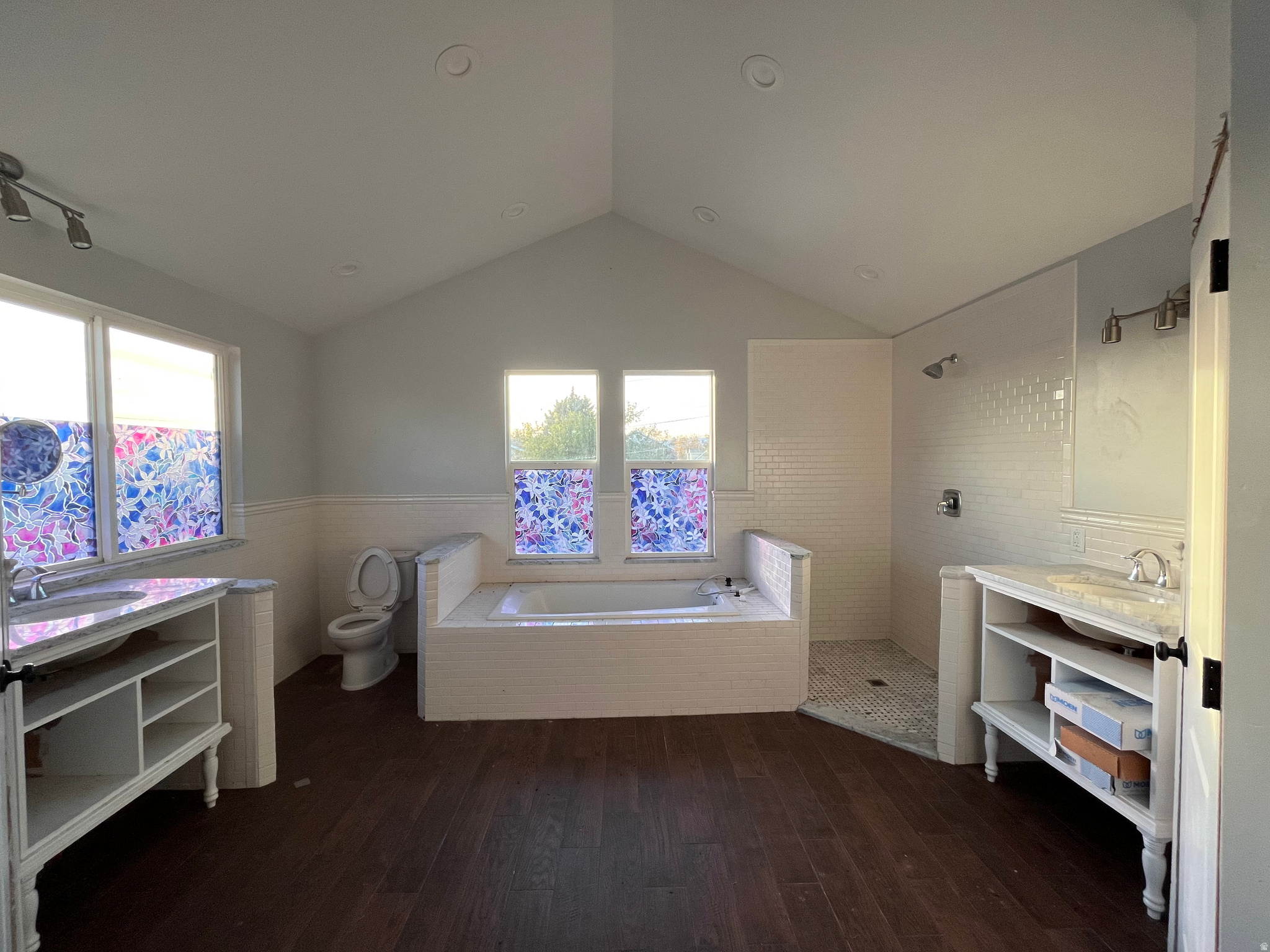 SOUTHSIDE ADDITION PROVOAREA 15 AC - Residential