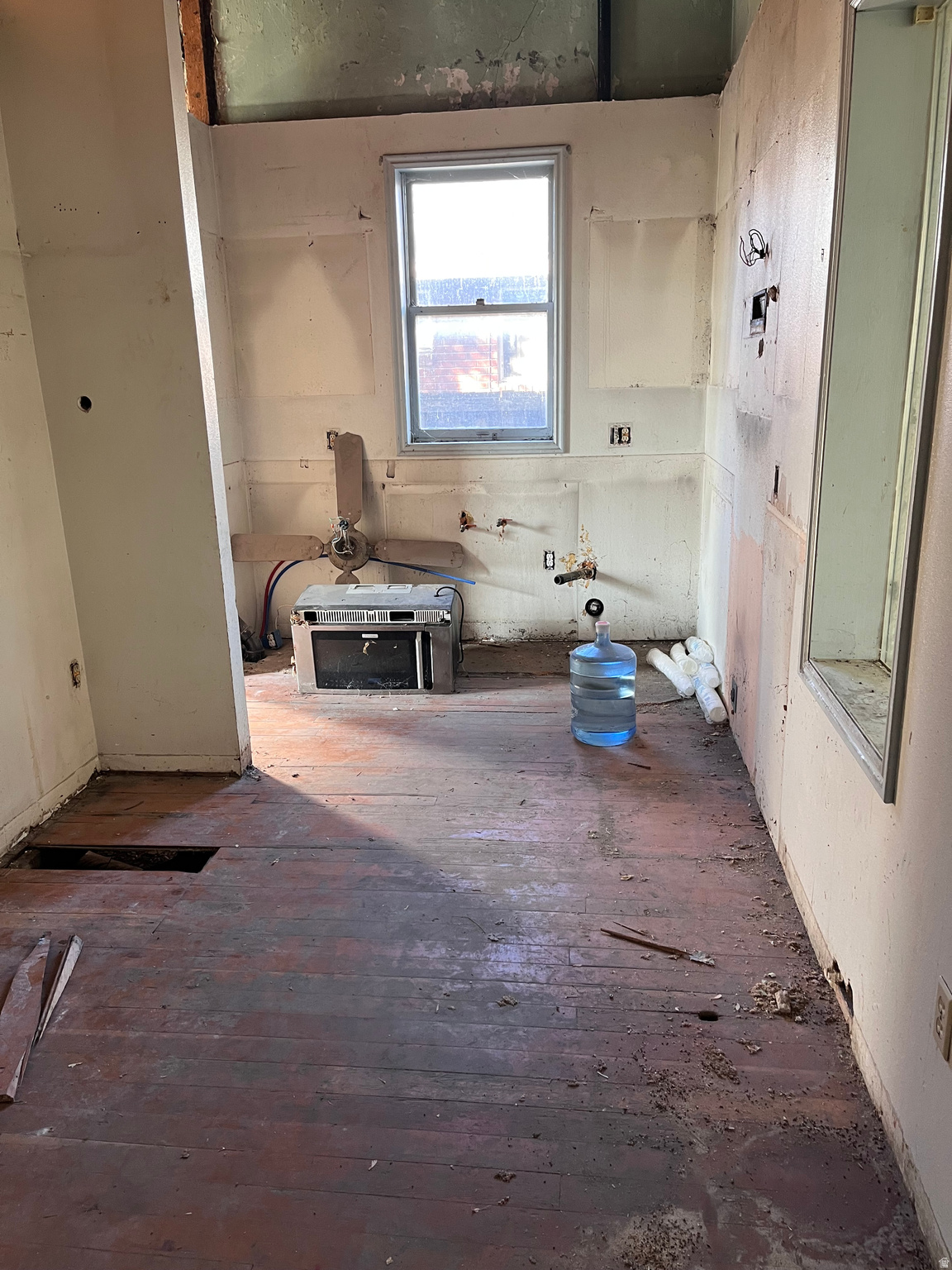 SOUTHSIDE ADDITION PROVOAREA 15 AC - Residential