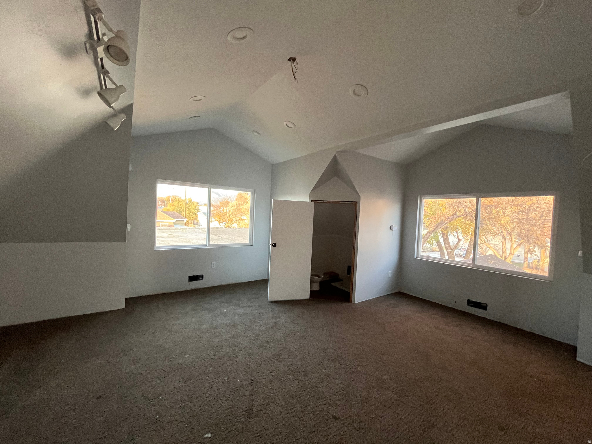 SOUTHSIDE ADDITION PROVOAREA 15 AC - Residential