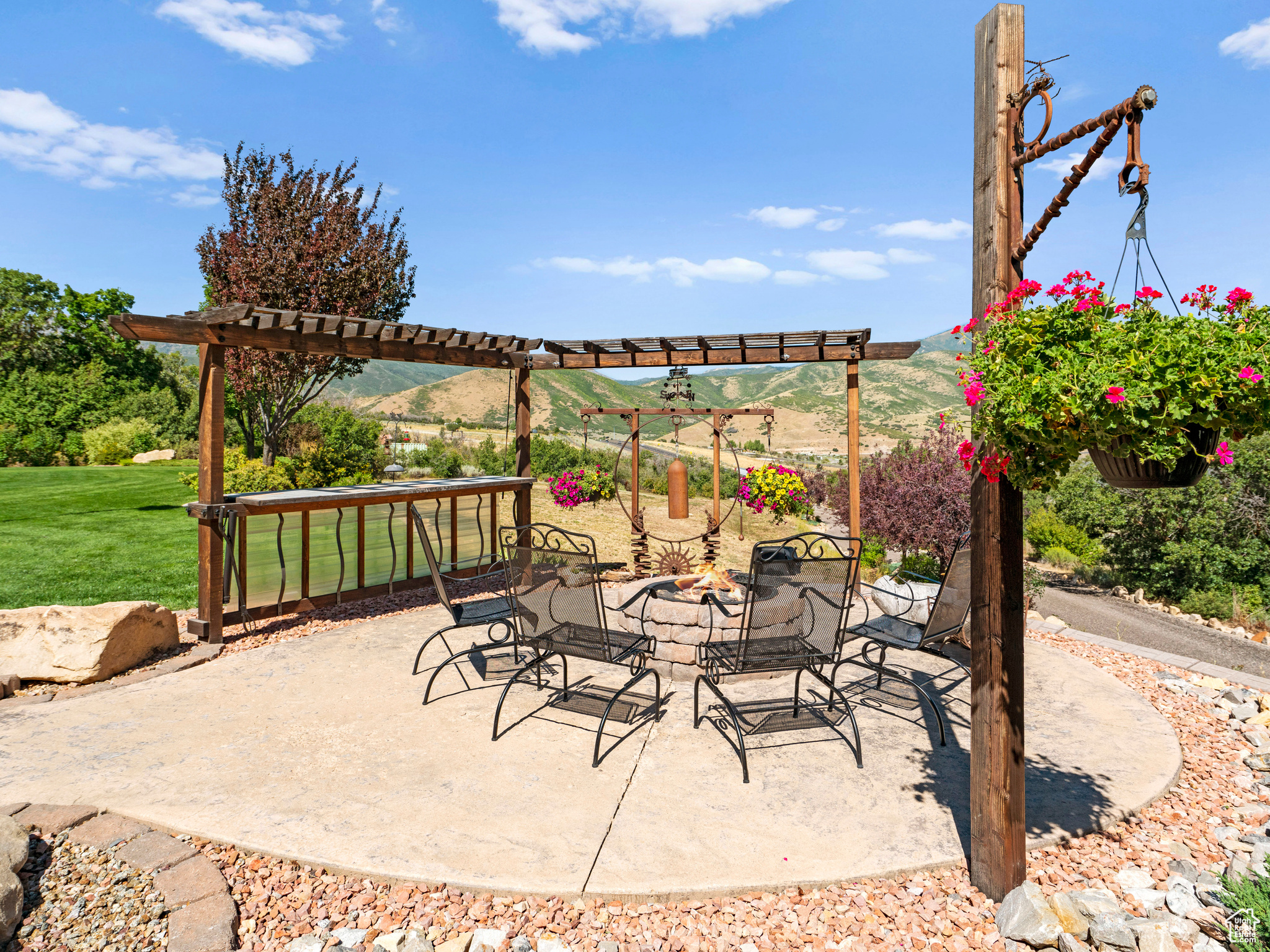 8228 S Lakeside Ln, Wallsburg, Utah image 25