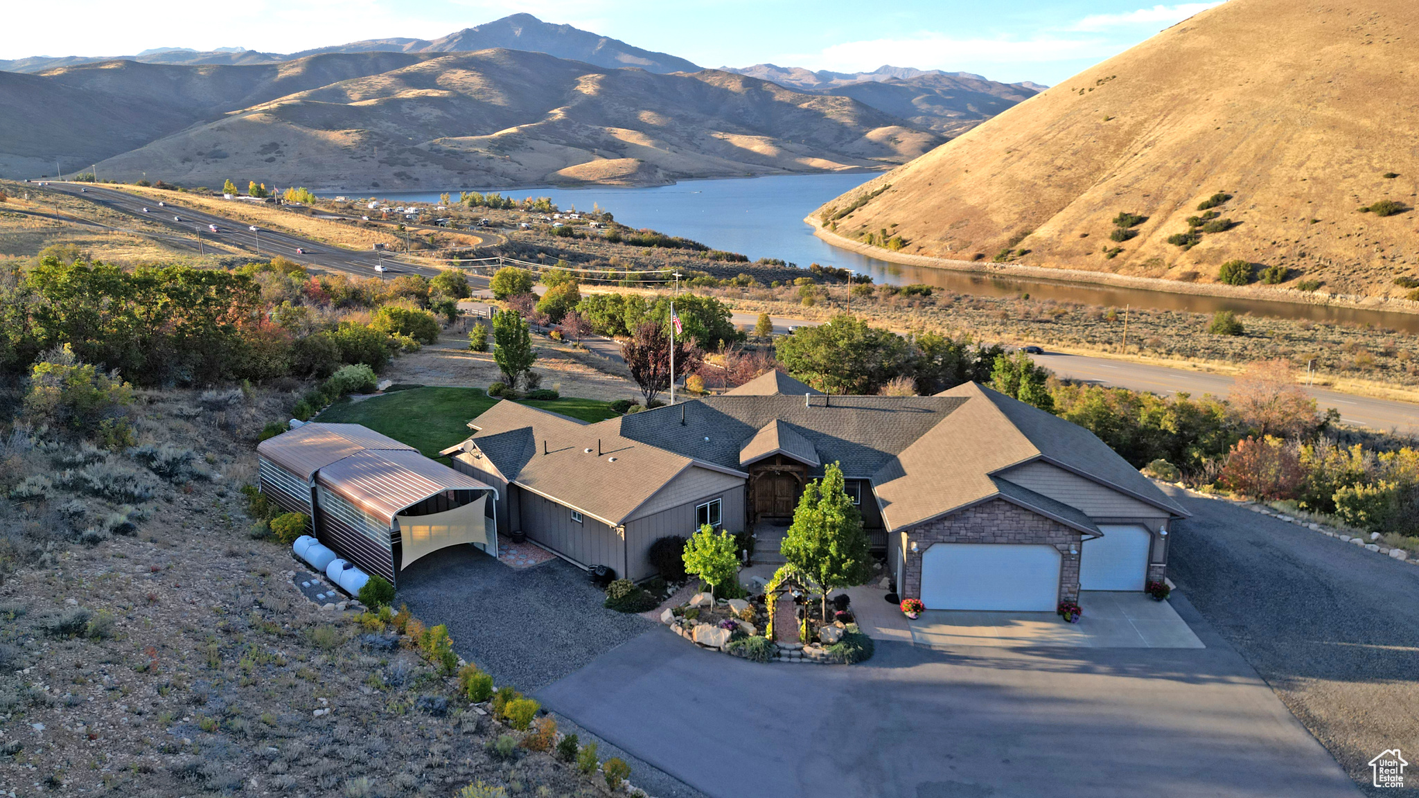 8228 S Lakeside Ln, Wallsburg, Utah image 1