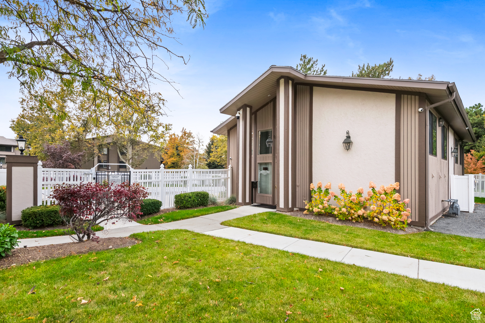 MEADOWS - Residential