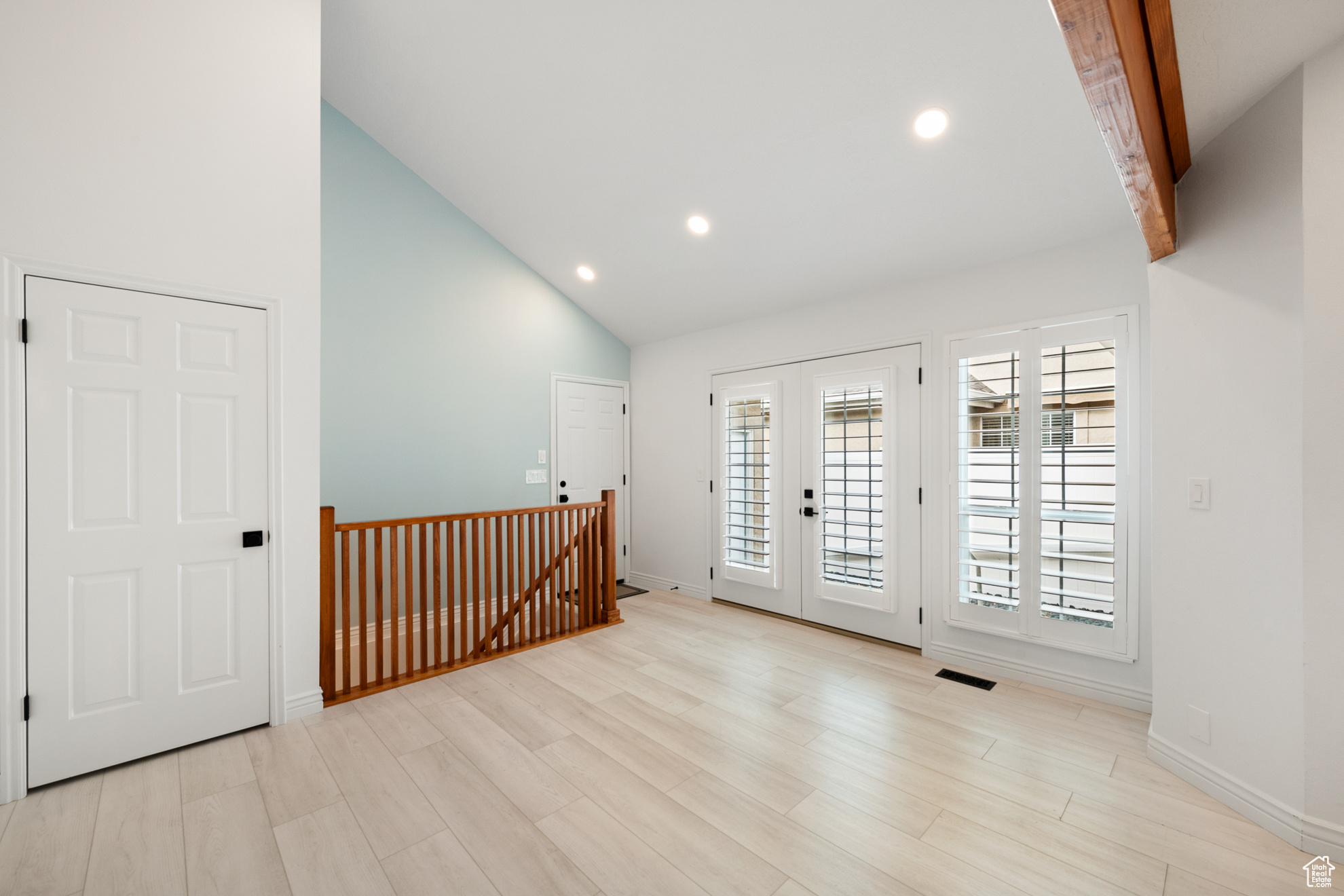 MEADOWS - Residential