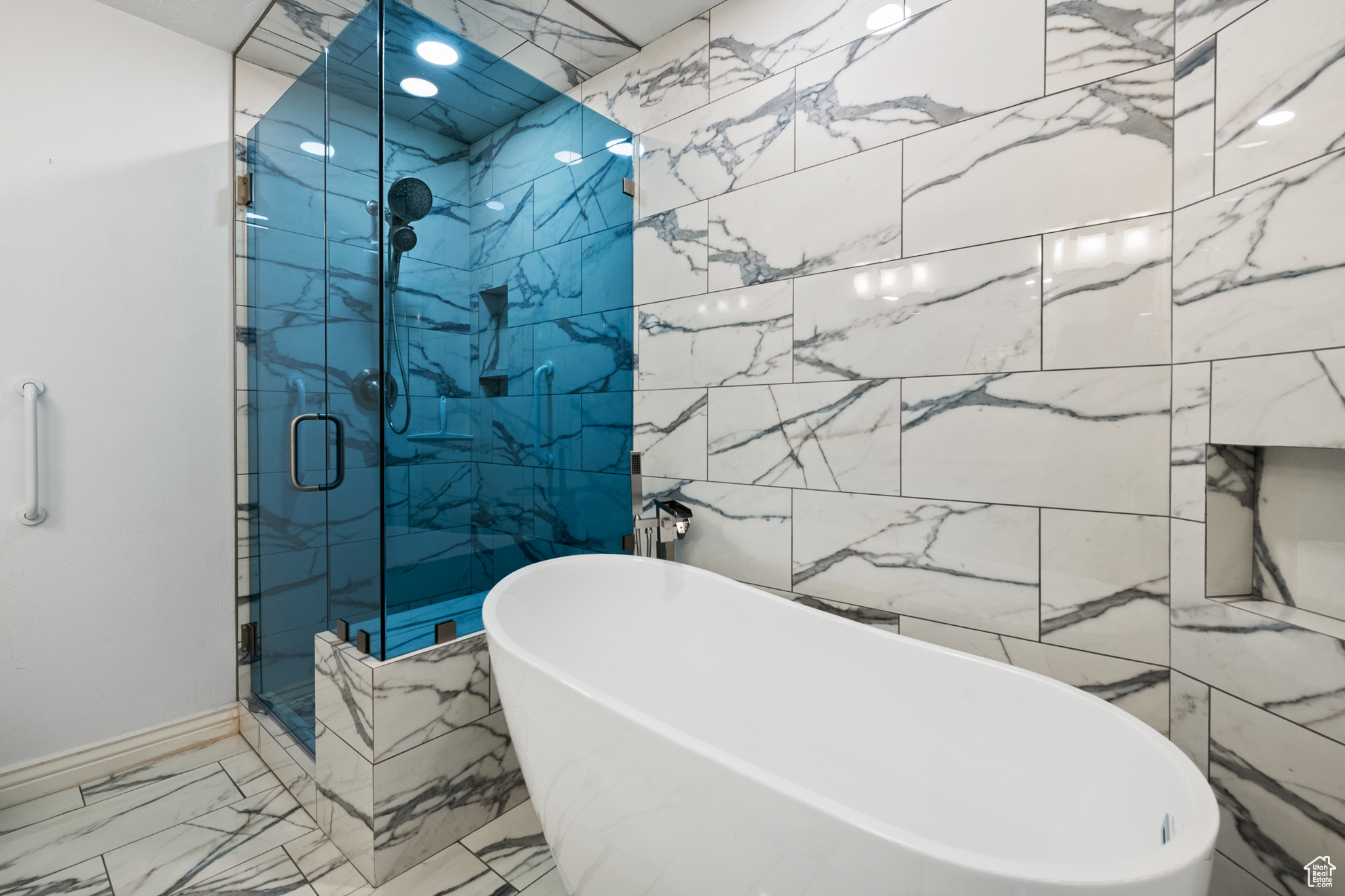 MEADOWS - Residential