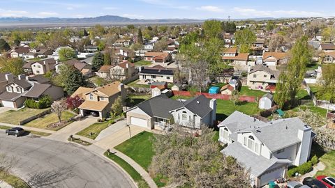 Tiny photo for 2755 N 1700 E, Layton, UT 84040 (MLS # 2149521)