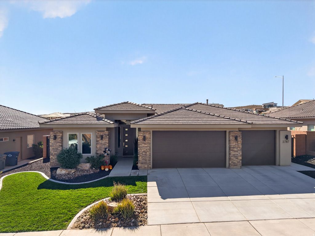 Photo of 2787 W TRASIMENO DR, Saint George, UT 84770 (MLS # 2120733)