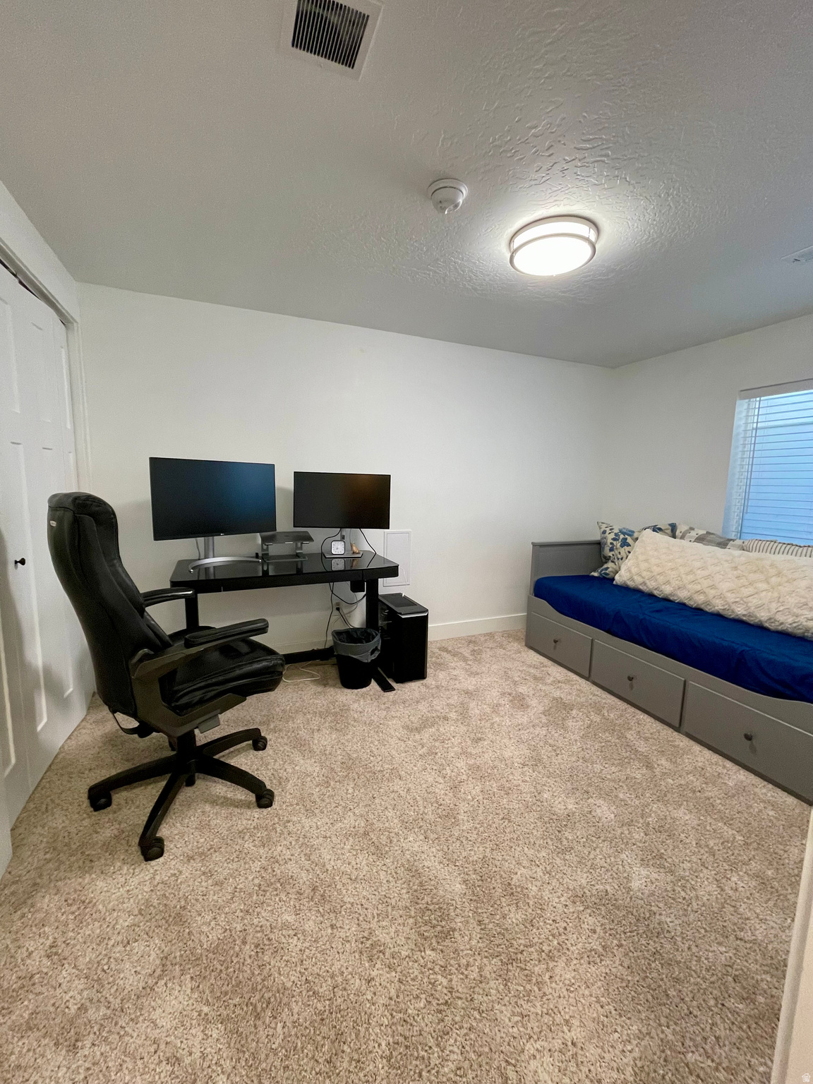 MOUNTAIN VIEW - Residential