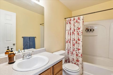 Tiny photo for 2126 E LODGE POLE DR, Eagle Mountain, UT 84005 (MLS # 2128724)