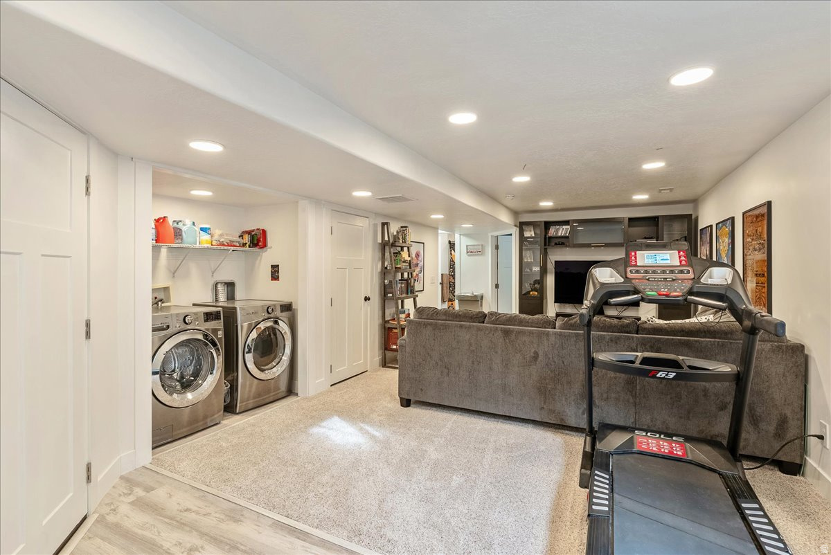 MOUNTAIN VIEW - Residential